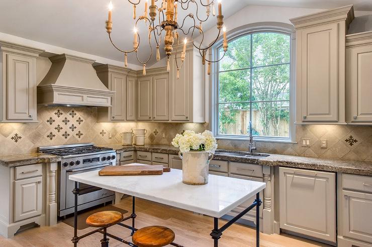 Travertine Tiles Buyer's Guide for 2025 | Home Art Tile Kitchen and Bath