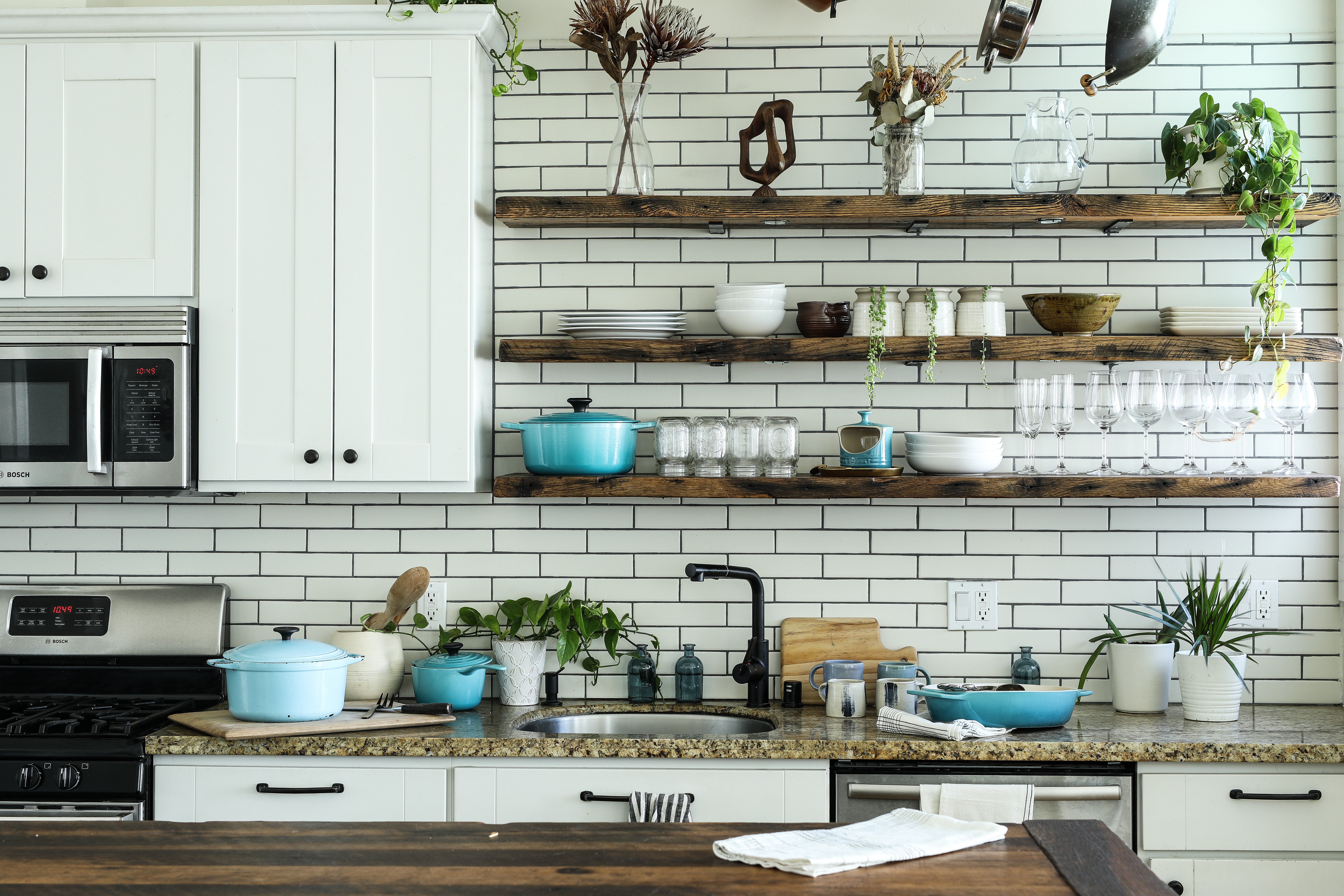 Porcelain vs Ceramic Tile: Best Kitchen Backsplash Materials Explained | Home Art Tile Kitchen and Bath
