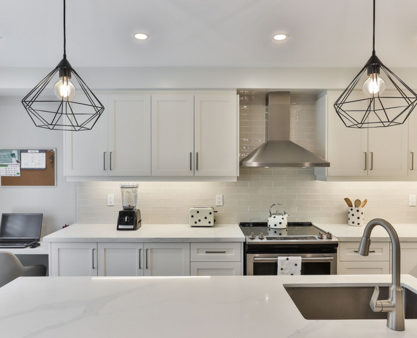 Porcelain vs Ceramic Tile: Best Kitchen Backsplash Materials Explained | Home Art Tile Kitchen and Bath