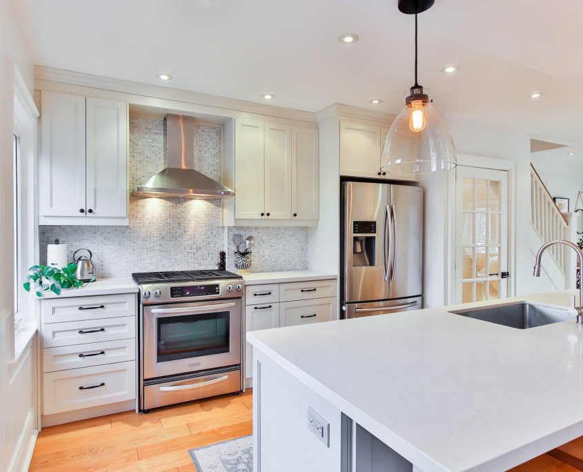 Porcelain vs Ceramic Tile: Best Kitchen Backsplash Materials Explained | Home Art Tile Kitchen and Bath