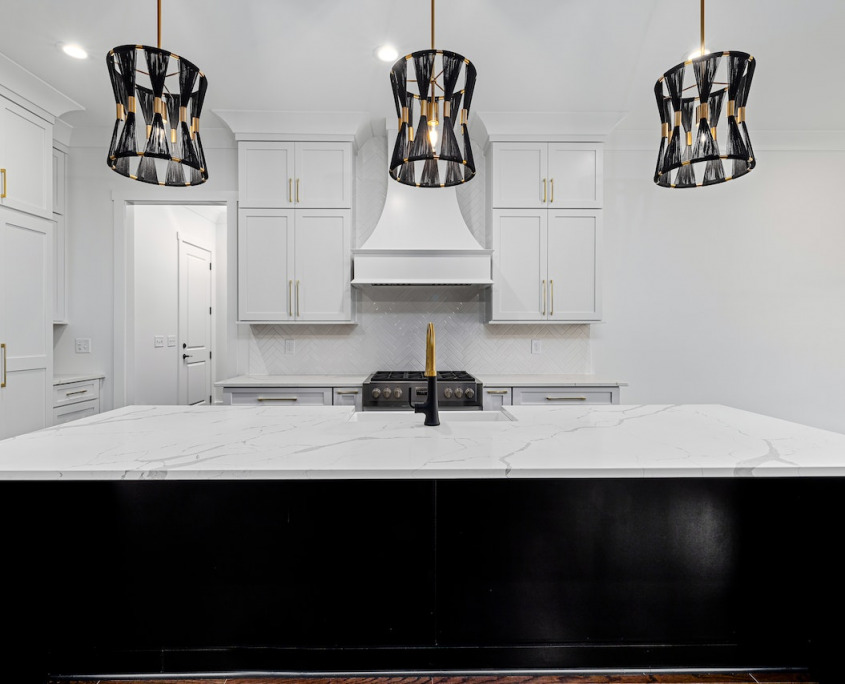 Quartz vs Granite: Which One Is Better For Your Kitchen | Home Art Tile Kitchen and Bath
