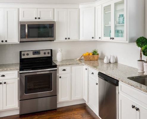 Fabuwood Kitchen Cabinets | Home Art Tile Kitchen and Bath