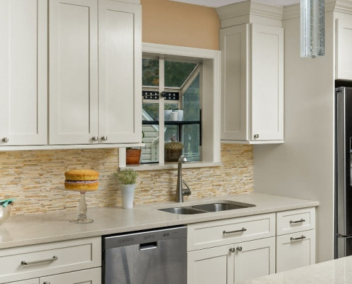 Fabuwood Kitchen Cabinets | Home Art Tile Kitchen and Bath
